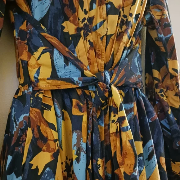 Marissa Webb - Picture 5 of 7